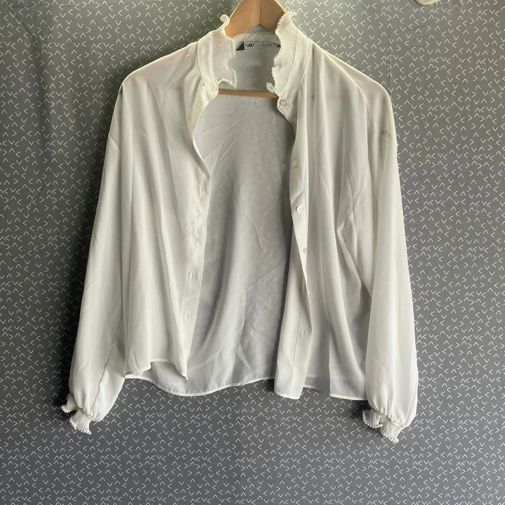 Zara White Button-Up Blouse - Picture 1 of 6